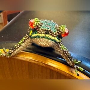 Handmade Glass Seed Bead Frog Toad Figurine Green Guatemala 3” x 3” Orange Eyes